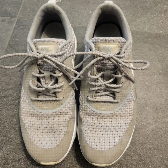 Nike Air Max Thea, Size 8 - Picture 3 of 9